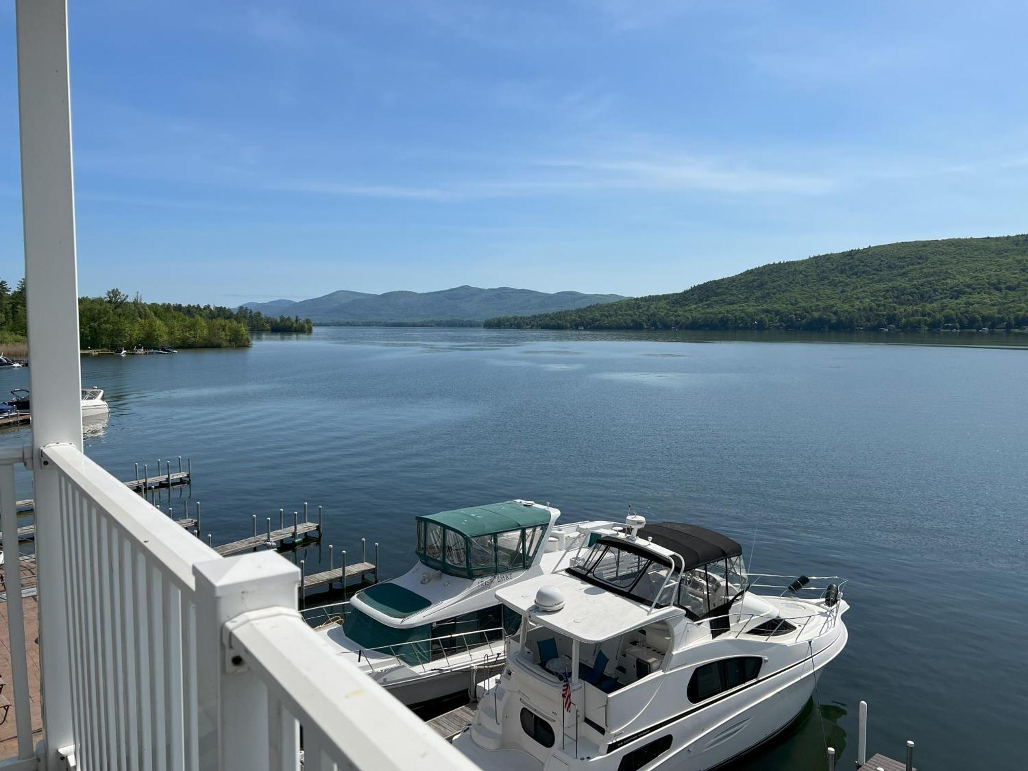 Georgian Lakeside Resort เลคจอร์จ ภายนอก รูปภาพ