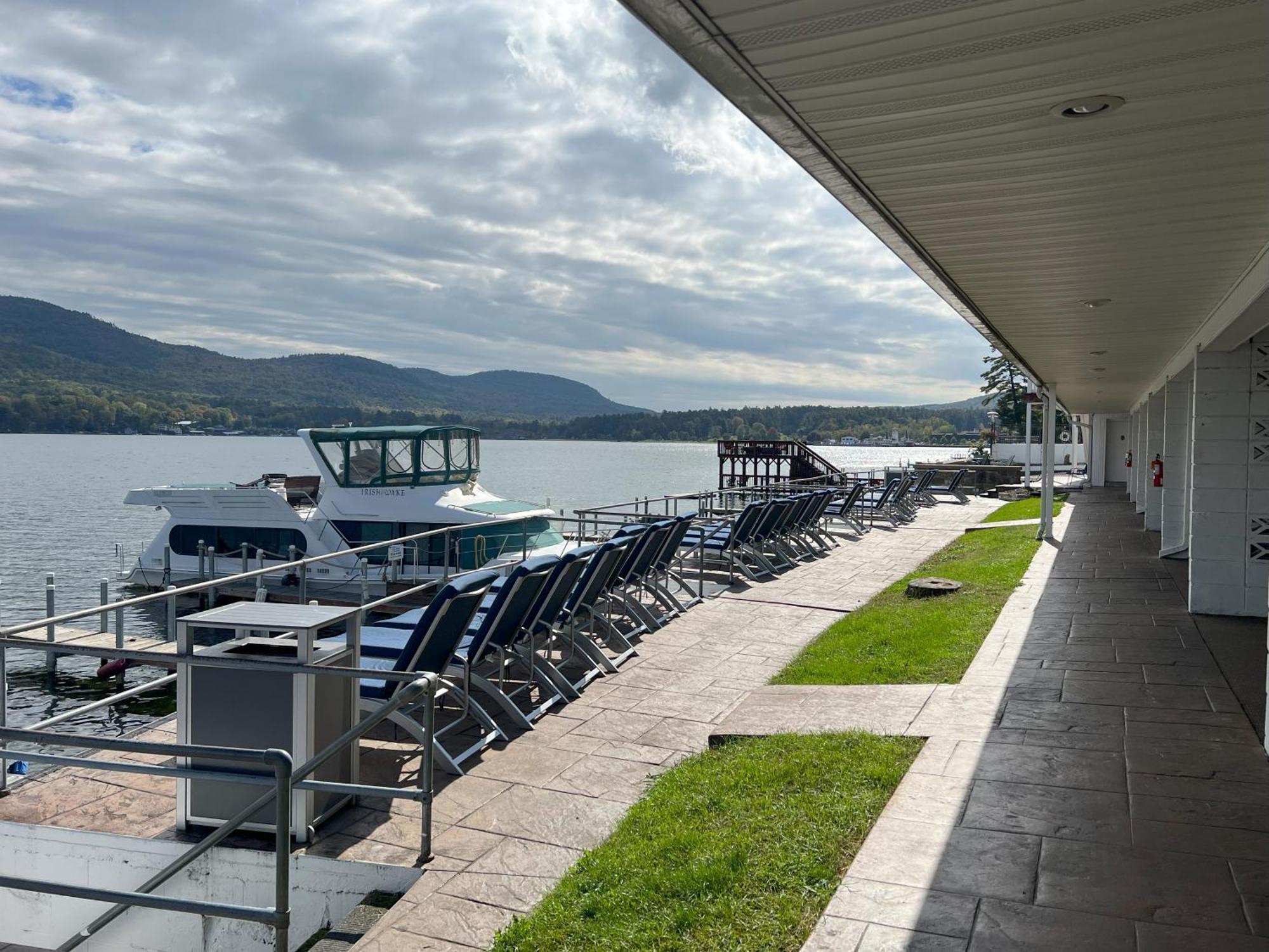 Georgian Lakeside Resort เลคจอร์จ ภายนอก รูปภาพ